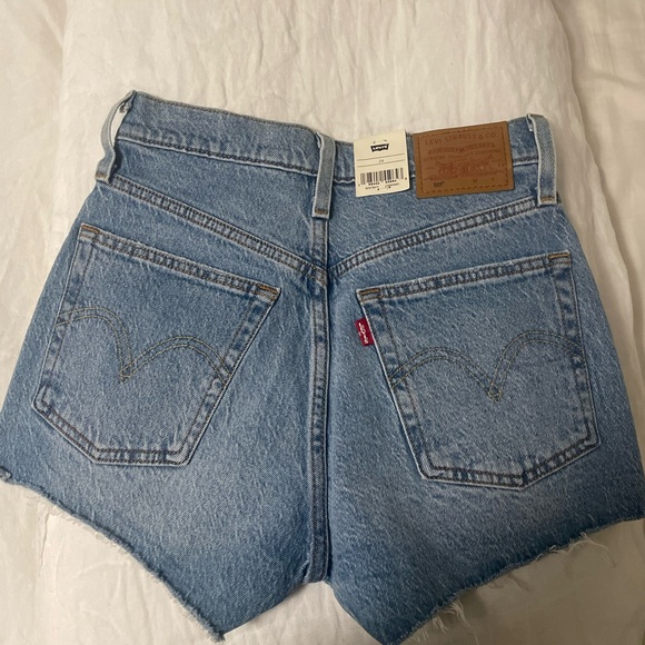 NWT Levi's 501 Denim Shorts
